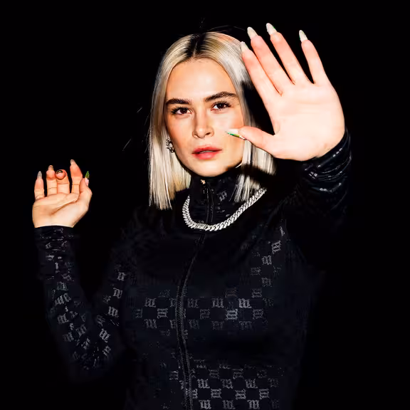 Mathea für 1LIVE der Raum 2022